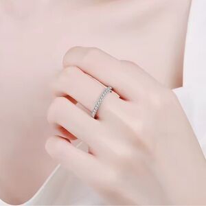 Certified 0.1ct Moissanite Band in 18K Gold